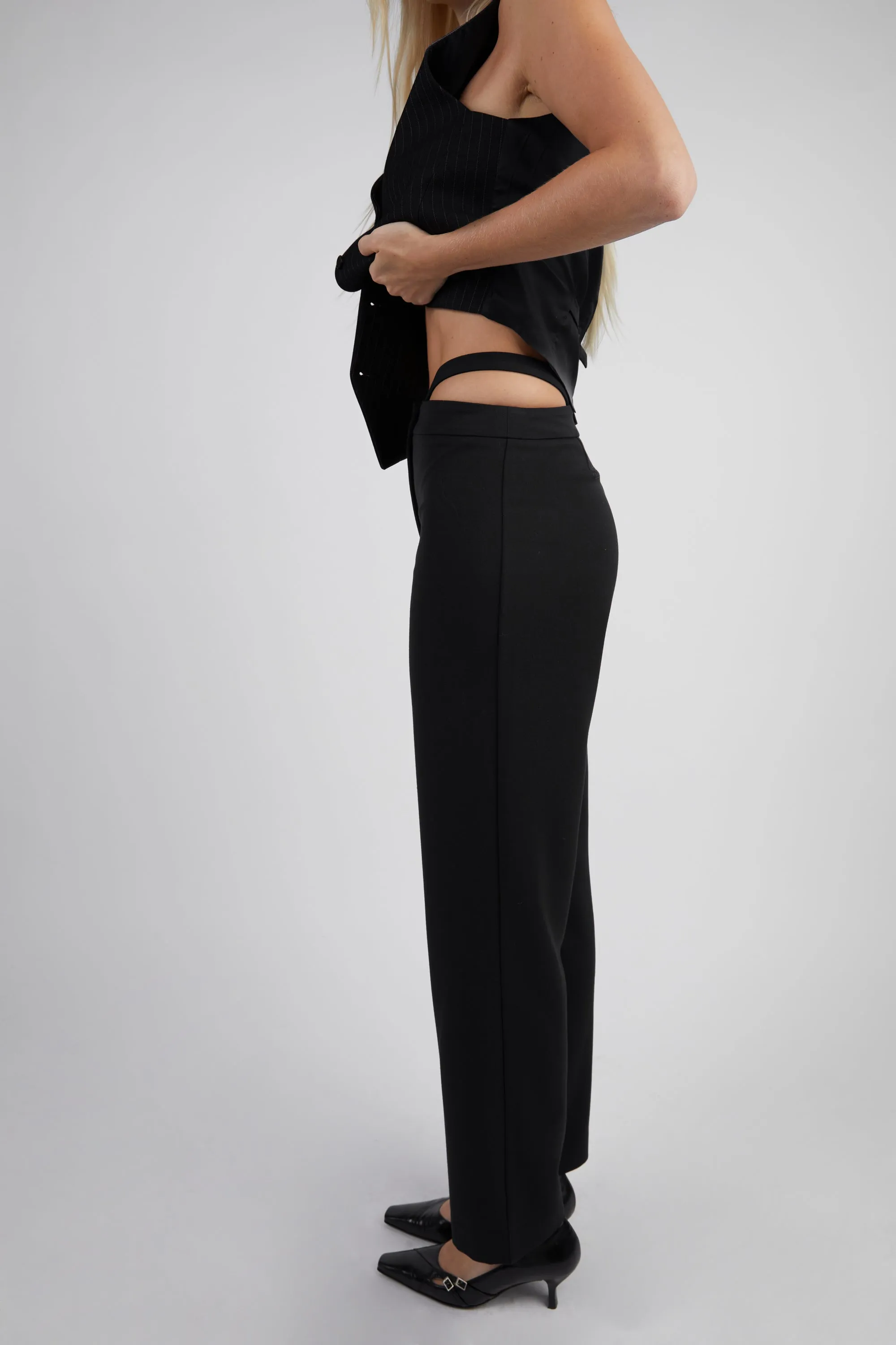 ASYMMETRIC WAIST PANT