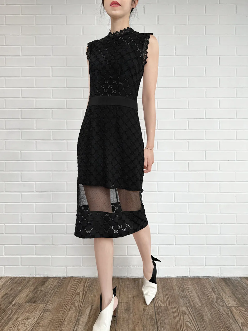 Black Lace Sultry Slim Fit Knee-Length Dress