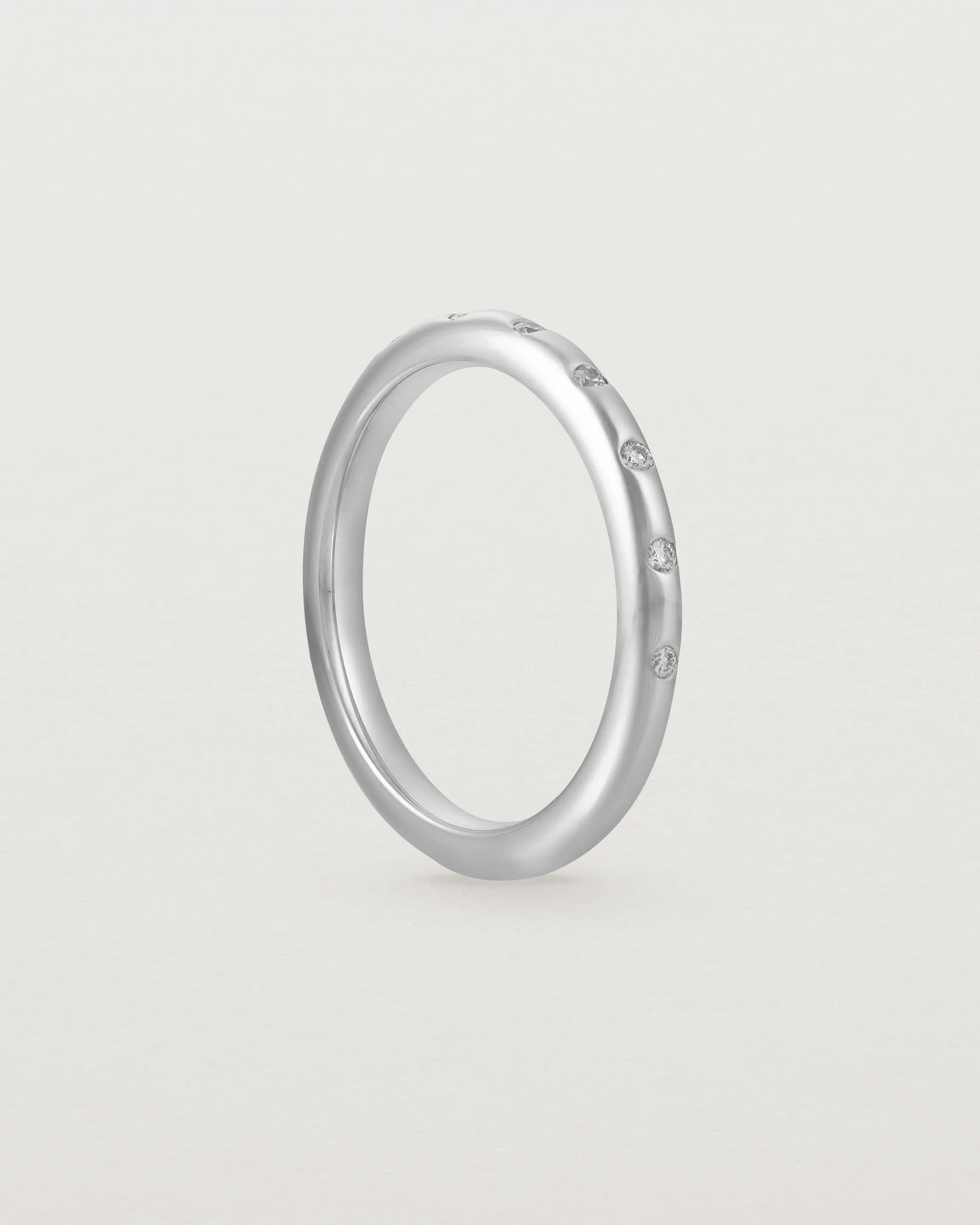 Bold Curve Ring | 2mm | Diamonds