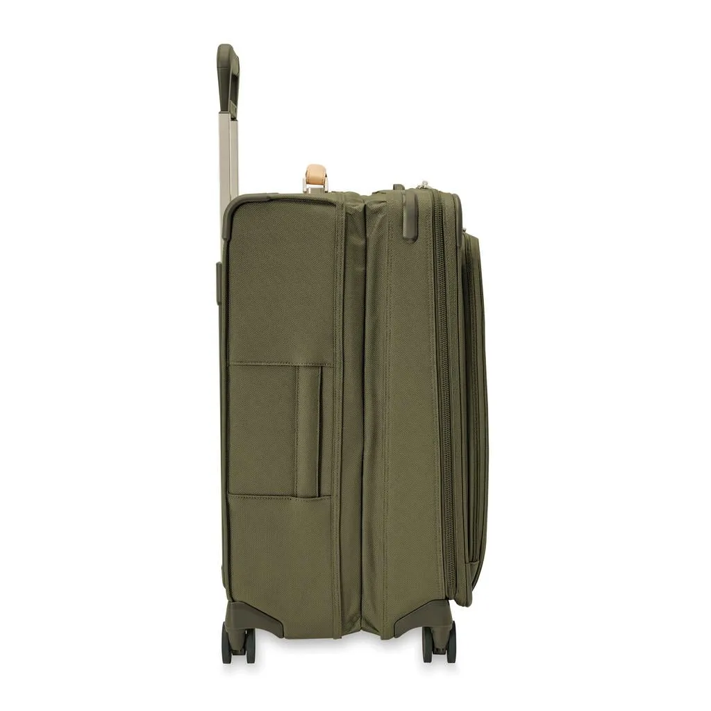 Briggs & Riley Baseline Medium Expandable Spinner