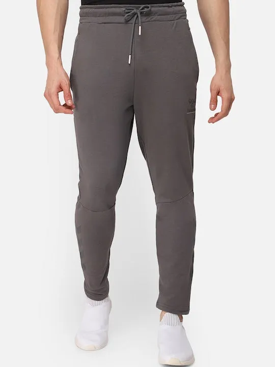 Isam Men Grey Tapered Training Pant