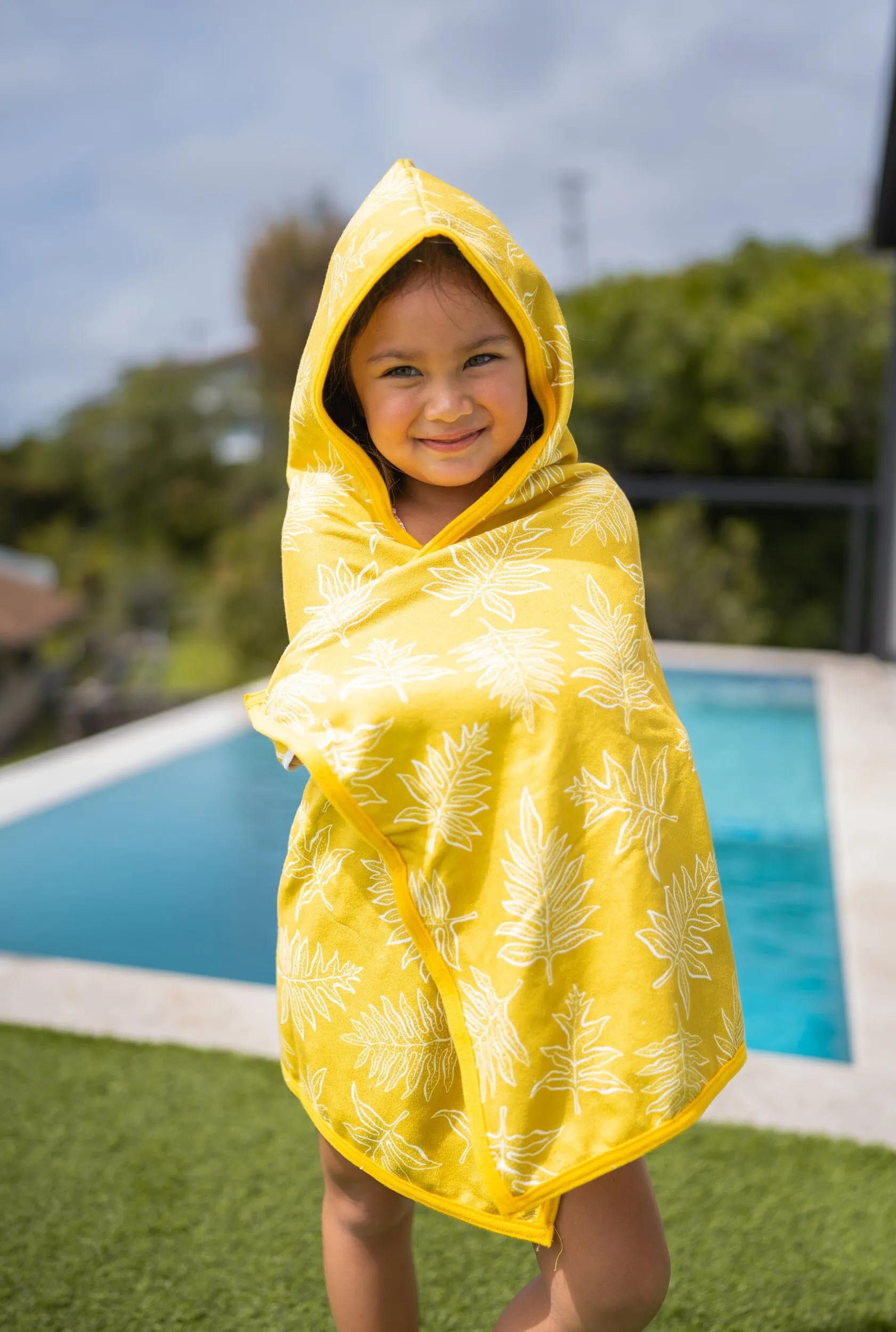 KEIKI PONCHO YELLOW LAUAE TOWEL