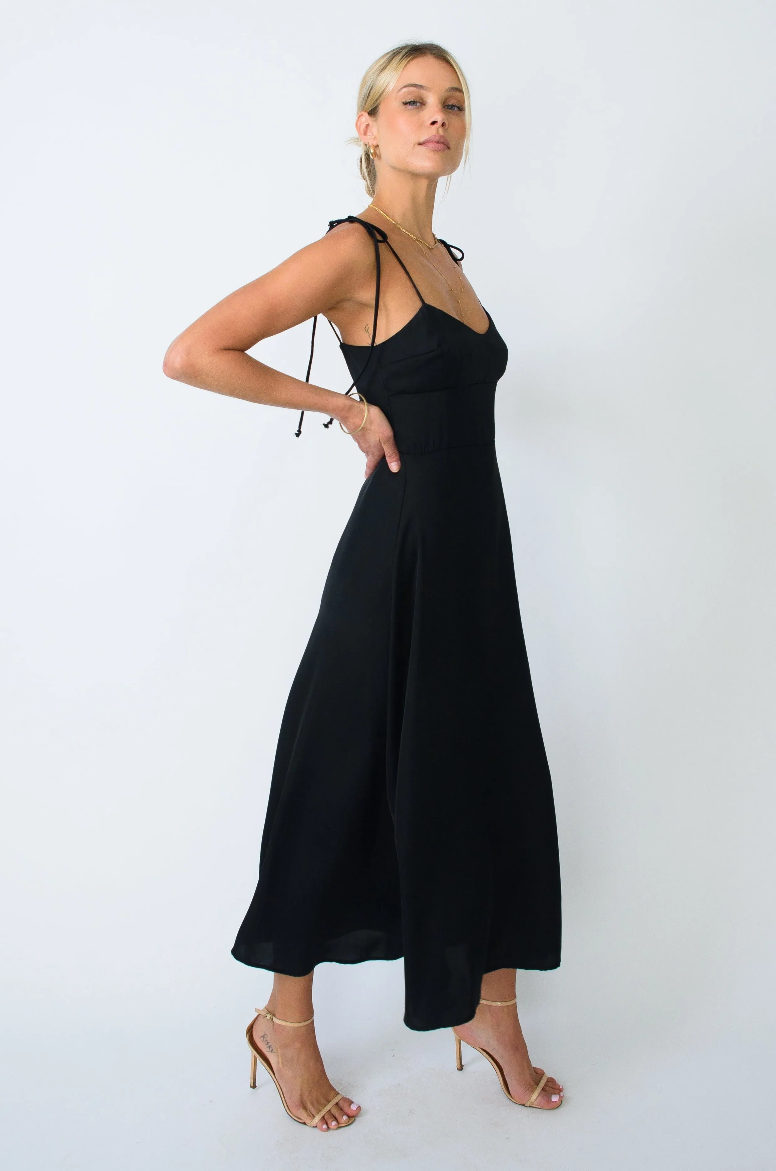 Mandi Dress in Black