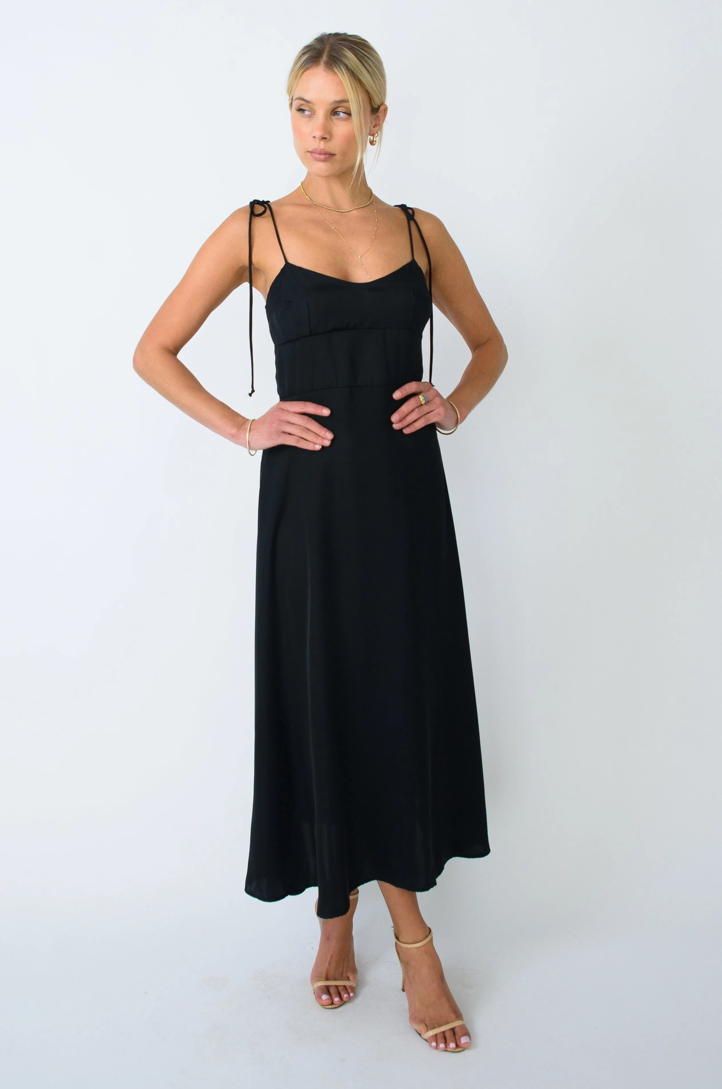 Mandi Dress in Black