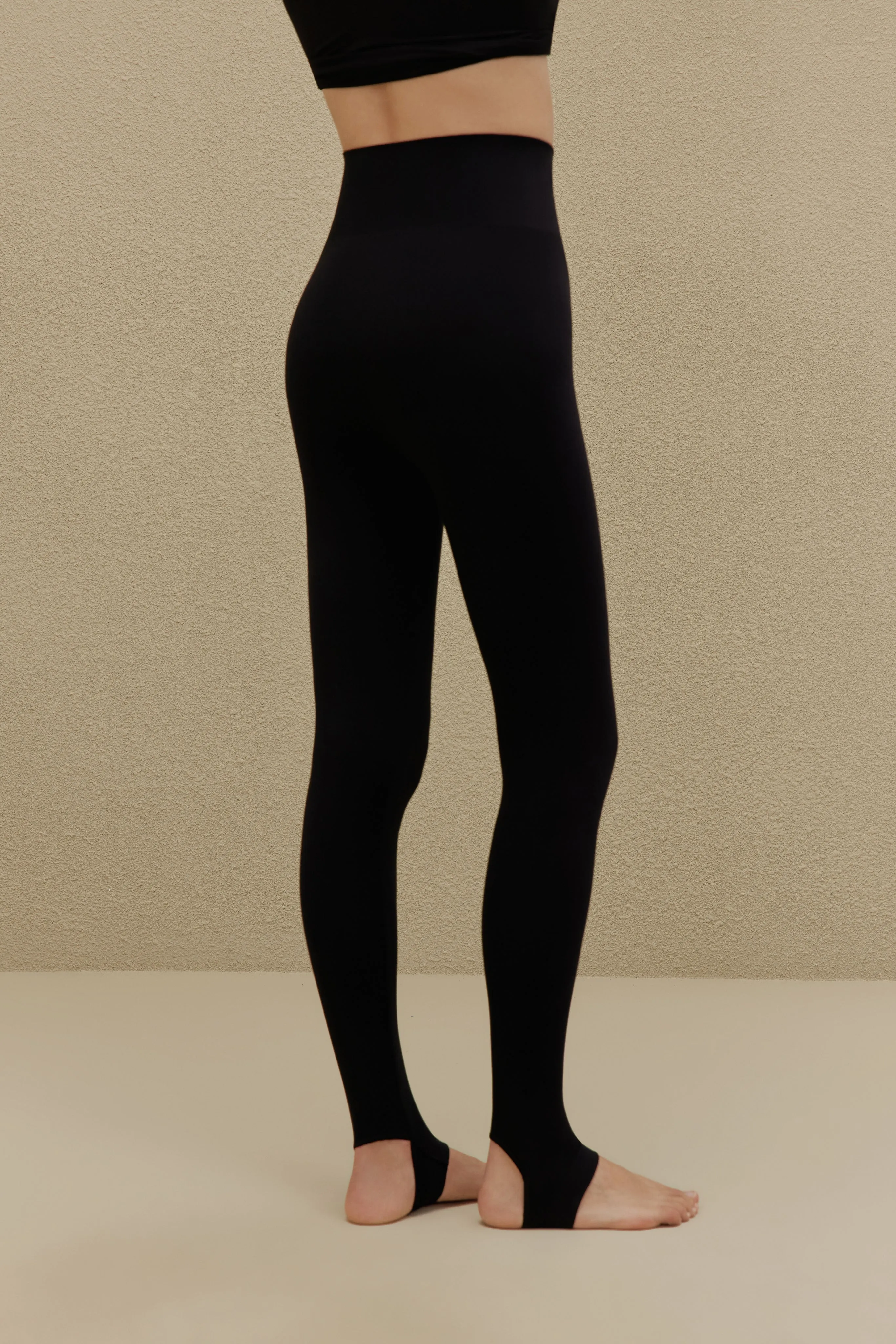 NEIWAI x Wolford Stirrup Leggings