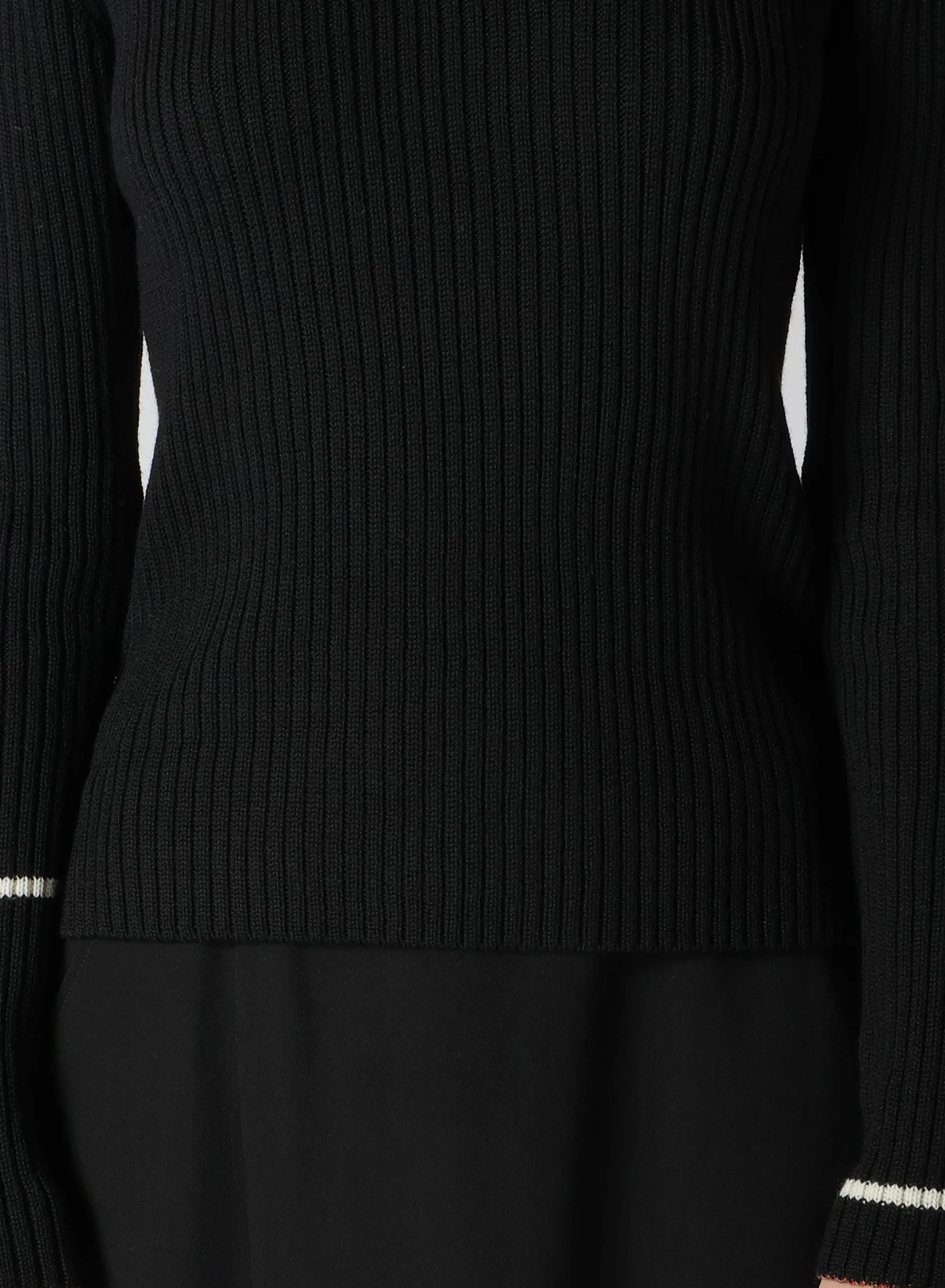 RIB KNIT ROUND NECK PULLOVER