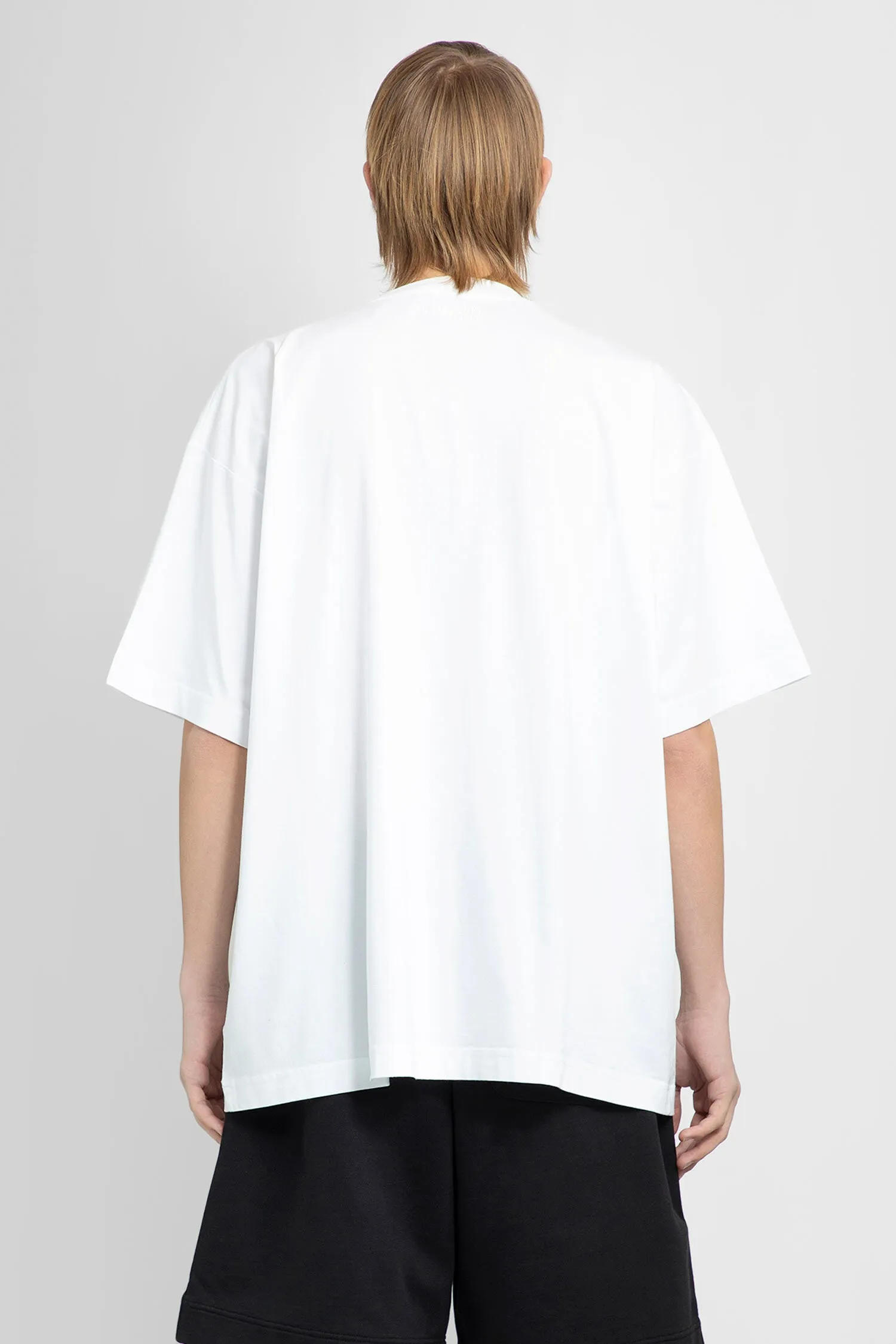 VETEMENTS MAN WHITE T-SHIRTS & TANK TOPS