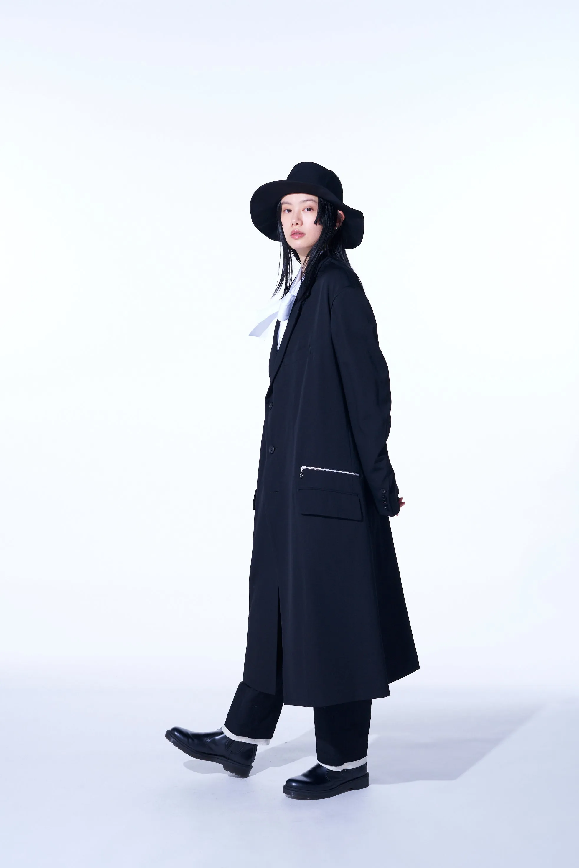 WASHER FINISHED WOOL GABARDINE OVERSIZED LONG JACKET WITH ZIPPER POCKETS