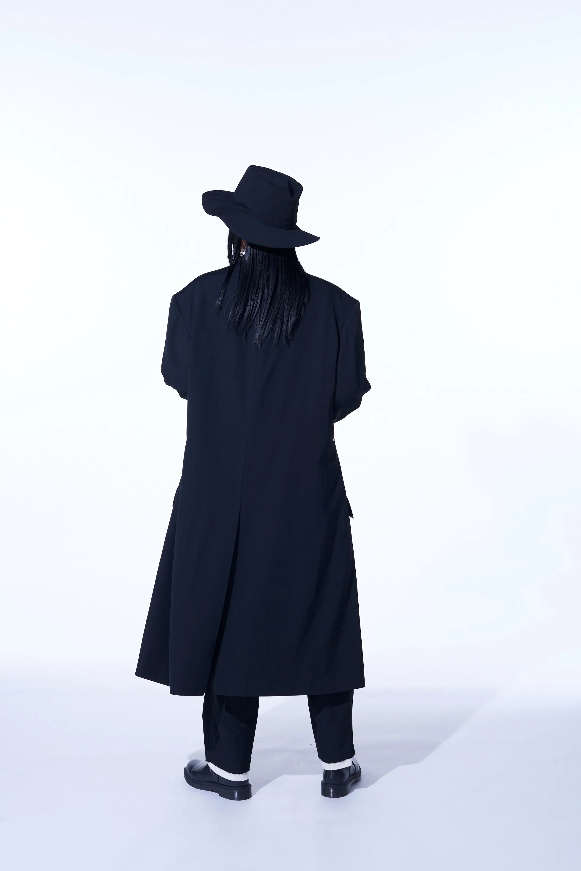 WASHER FINISHED WOOL GABARDINE OVERSIZED LONG JACKET WITH ZIPPER POCKETS